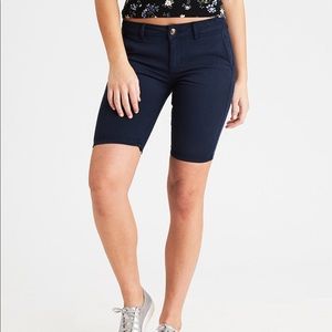 American Eagle Bermuda (khaki) skinny shorts